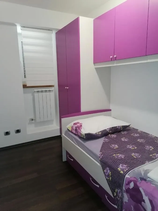 Apartment Ena Kukuljanovo Croatia